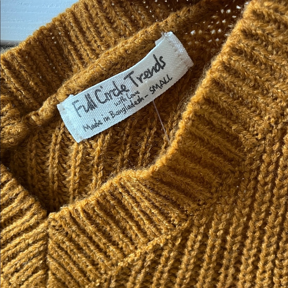 BRAND NEW (NWT) Gold V-neck Sweater - Picture 2 of 6